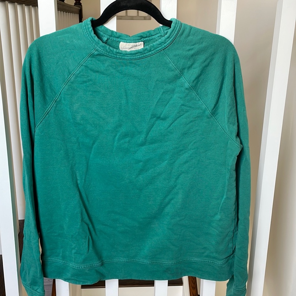 Universal Thread sweatshirt. Size Medium